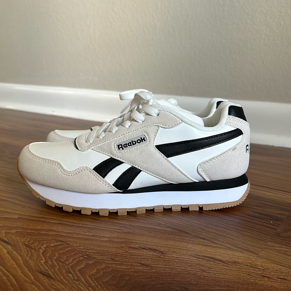 Reebok Tennis Shoes